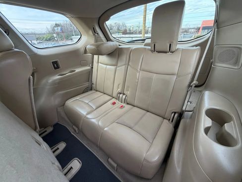 Used 2014 Nissan Pathfinder SL w/ SL Tech Package image 11