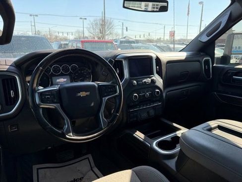 Used 2021 Chevrolet Silverado 2500 LT w/ Convenience Package image 18