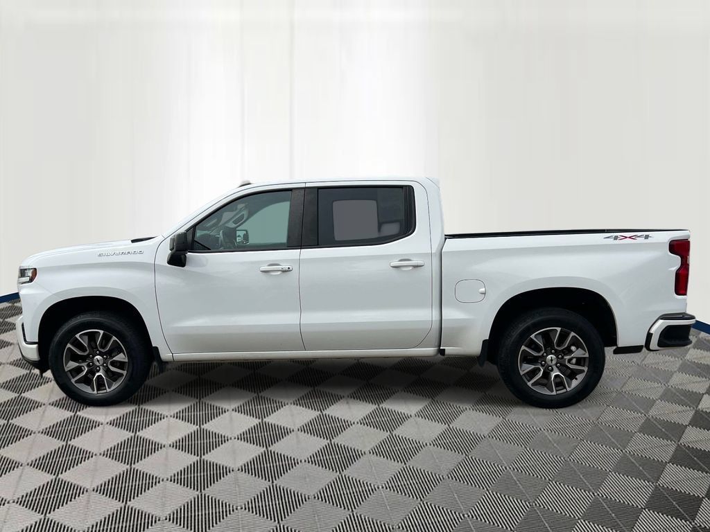Used 2020 Chevrolet Silverado 1500 RST w/ RST Value Package AWD/4WD image 2