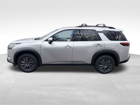 New 2025 Nissan Pathfinder SV w/ SV Premium Package image 2
