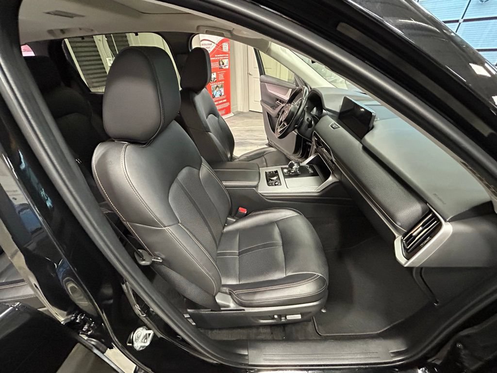 Used 2025 MAZDA CX-70 3.3 Turbo w/ Preferred Package AWD/4WD image 40