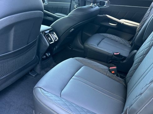 Certified 2026 Kia Sorento SX Prestige AWD/4WD image 12