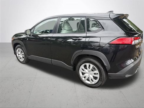 Used 2024 Toyota Corolla Cross L AWD/4WD image 6