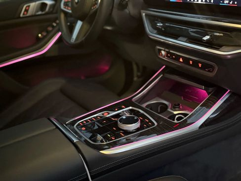 Used 2025 BMW X7 xDrive40i w/ Executive Package image 11