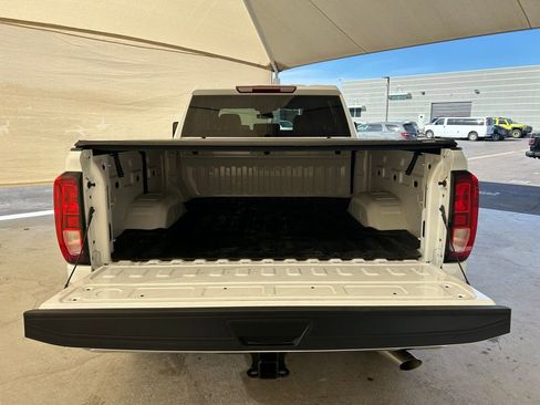 Used 2024 GMC Sierra 2500 Pro w/ Convenience Package image 6