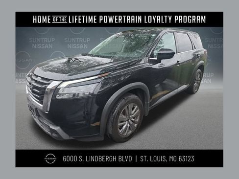 Used 2024 Nissan Pathfinder S AWD/4WD image 1