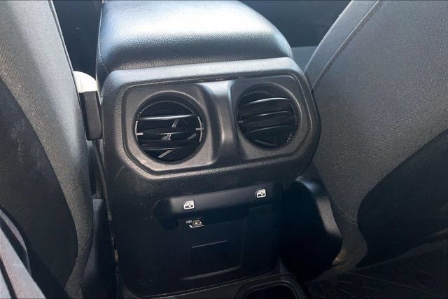 Used 2022 Jeep Gladiator Rubicon w/ LED Lighting Group AWD/4WD image 25