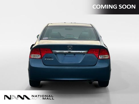 Used 2011 Honda Civic DX-VP image 4