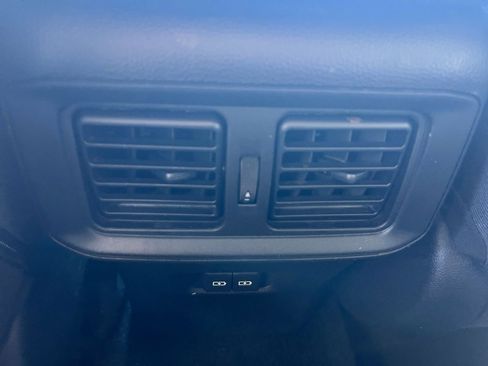 Used 2025 Toyota RAV4 XLE image 25