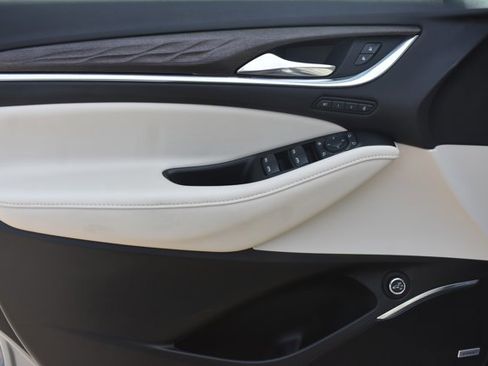 Used 2023 Buick Enclave Avenir w/ Avenir Technology Package FWD image 13