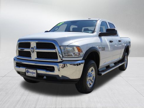 Used 2018 RAM 2500 Tradesman w/ Chrome Appearance Group AWD/4WD image 6