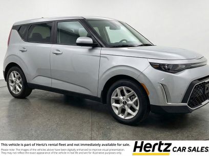 Used 2025 Kia Soul LX w/ LX Technology Package