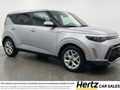 Used 2025 Kia Soul LX w/ LX Technology Package image 1