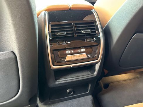 Used 2023 BMW X6 xDrive40i w/ Premium Package image 35