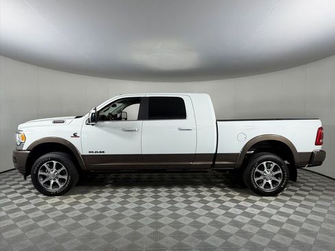 Used 2024 RAM 2500 Limited w/ Towing Technology Group image 10