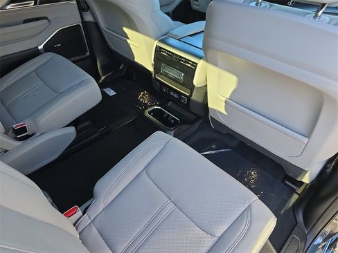 New 2025 Jeep Wagoneer Series II image 12