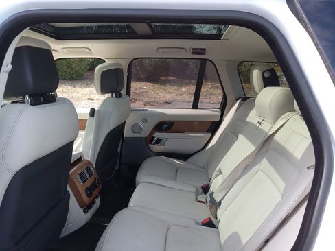 Used 2020 Land Rover Range Rover HSE AWD/4WD image 24