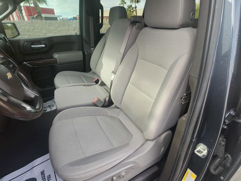 Used 2021 Chevrolet Silverado 1500 LT image 14