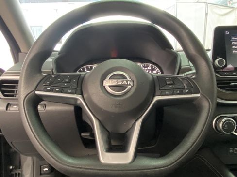 Used 2023 Nissan Altima 2.5 SV image 24