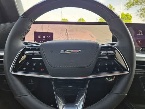 Used 2026 Cadillac Escalade V w/ LPO, ONYX Package AWD/4WD image 27