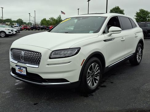 Certified 2023 Lincoln Nautilus Reserve AWD/4WD image 3