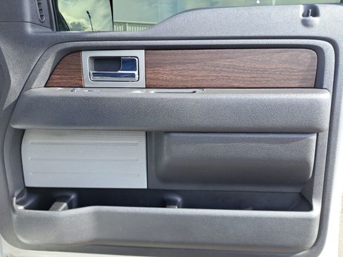 Used 2014 Ford F150 Lariat w/ Equipment Group 501A Mid image 30