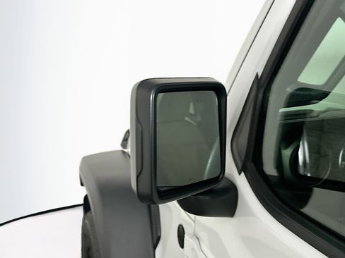 Used 2022 Jeep Wrangler Unlimited Sport image 16