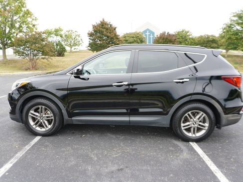 Used 2017 Hyundai Santa Fe Sport image 7