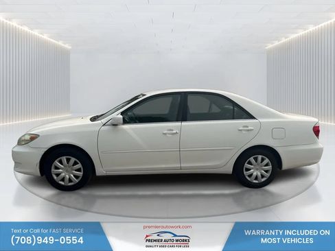 Used 2005 Toyota Camry LE FWD image 9
