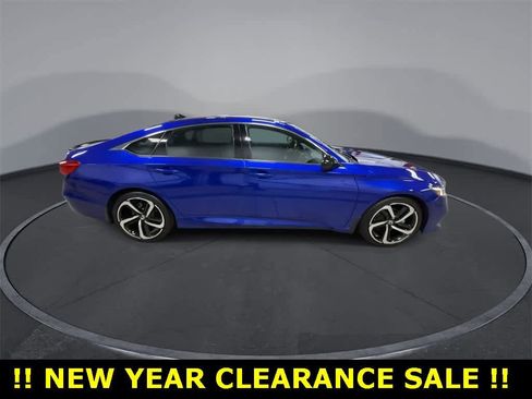 Used 2022 Honda Accord Sport image 9