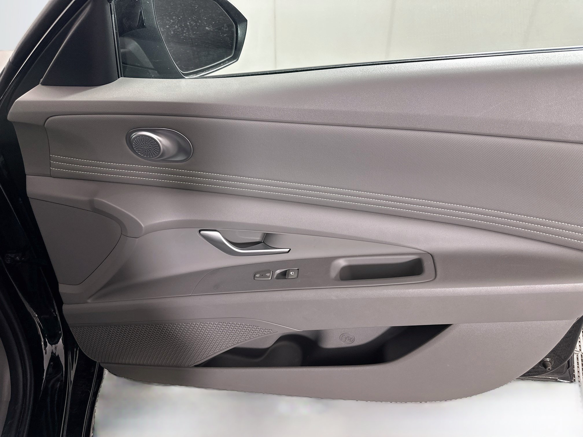 Used 2023 Hyundai Elantra SEL w/ Convenience Package FWD image 31