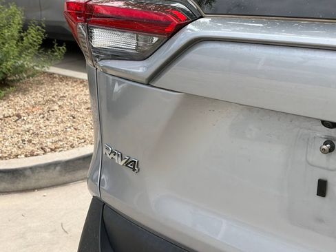 Used 2024 Toyota RAV4 XLE FWD image 4