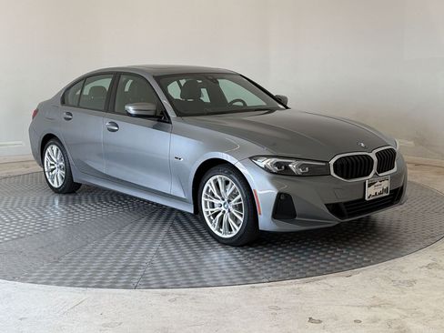 Used 2023 BMW 330e xDrive w/ Premium Package AWD/4WD image 7
