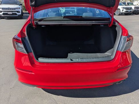 Used 2025 Honda Civic Sport image 30