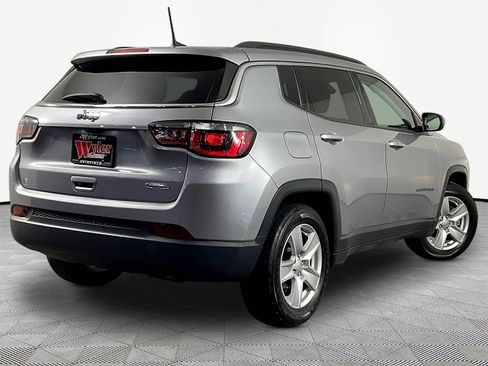 Used 2022 Jeep Compass Latitude FWD image 6