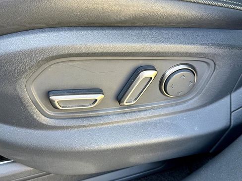 Used 2022 Rivian R1T Launch Edition image 21