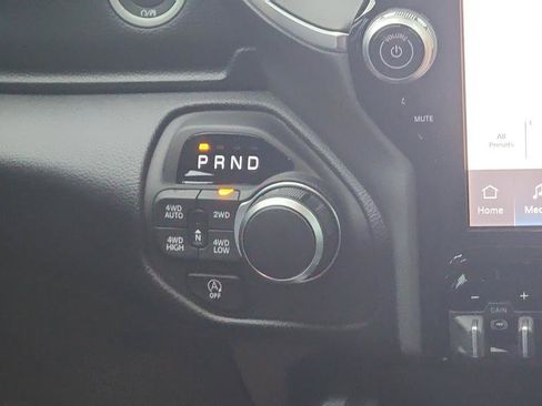 New 2026 RAM 1500 Big Horn AWD/4WD image 14