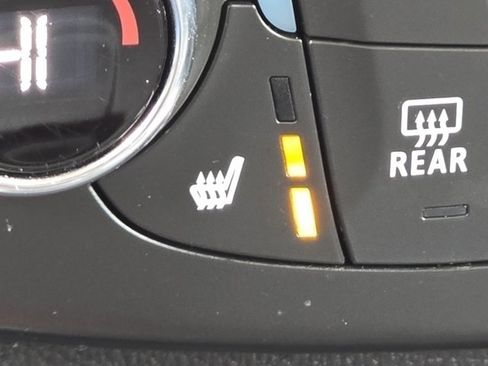 Used 2020 Chevrolet Traverse RS image 14