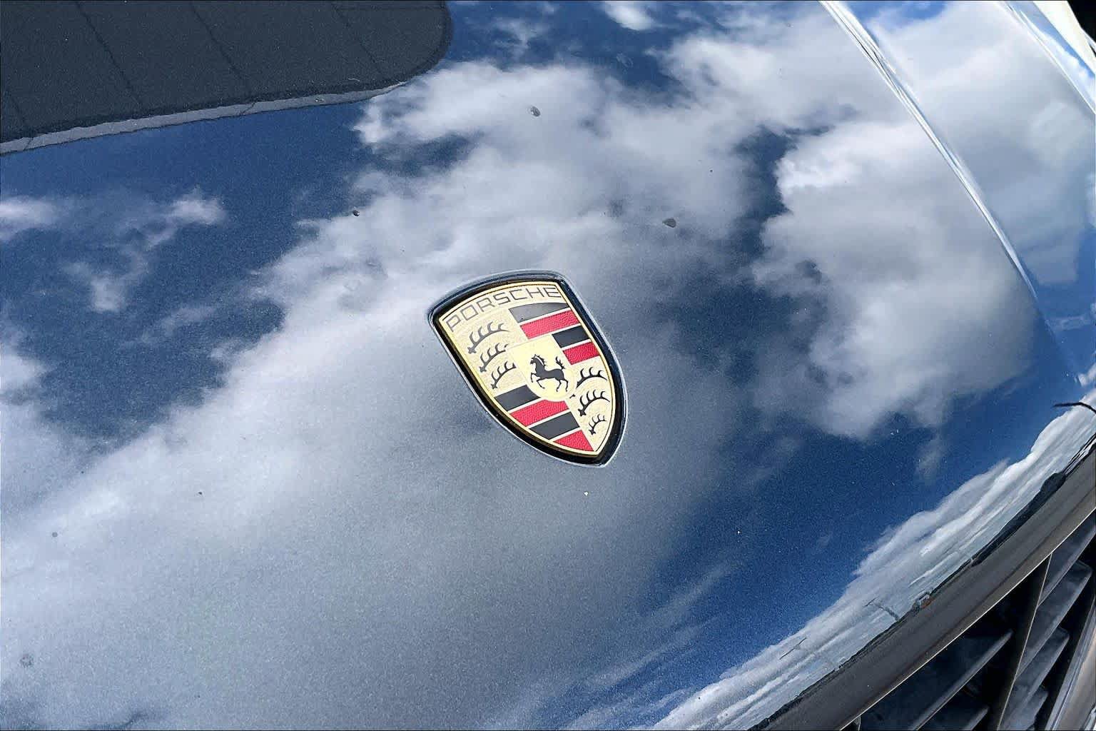 Used 2017 Porsche Macan AWD/4WD image 10