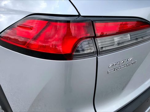 Certified 2025 Toyota Corolla Cross XLE AWD/4WD image 28