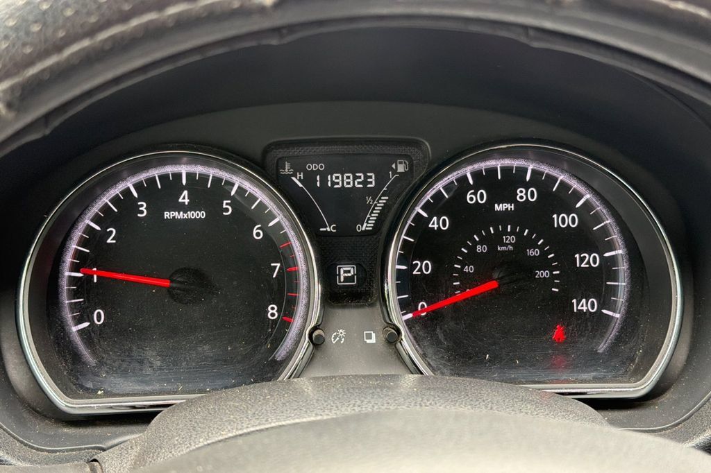 Used 2019 Nissan Versa SV FWD image 20