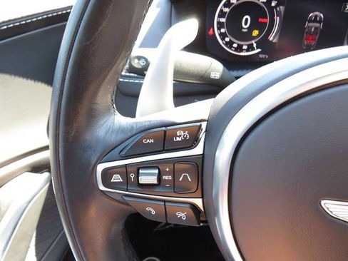 Used 2022 Aston Martin DBX AWD/4WD image 10