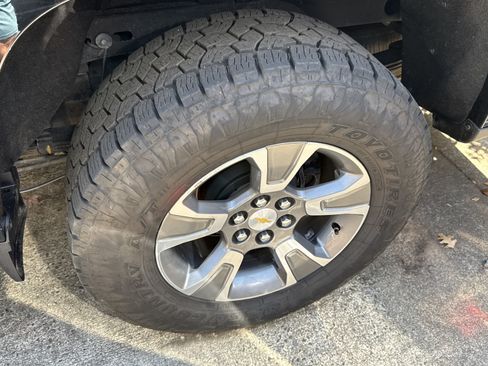 Used 2018 Chevrolet Colorado Z71 AWD/4WD image 8