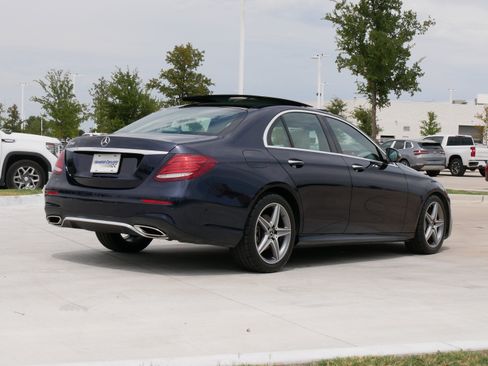 Used 2020 Mercedes-Benz E 350 Sedan image 8