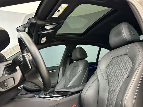 Used 2023 BMW 540i 540i w/ M Sport Package image 15