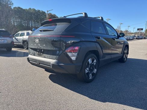 Used 2024 Hyundai Kona SEL w/ Convenience Package image 5