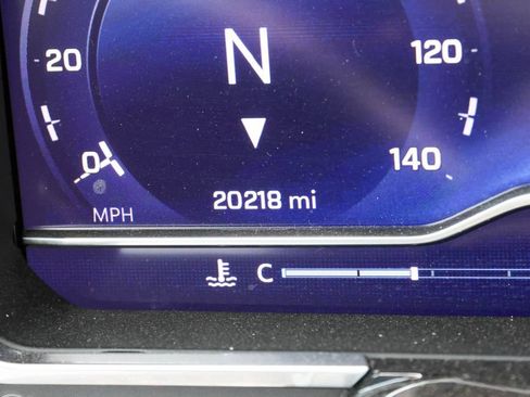 Used 2022 Chevrolet Silverado 1500 RST AWD/4WD image 19