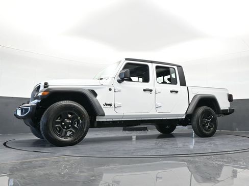 New 2026 Jeep Gladiator Sport image 50