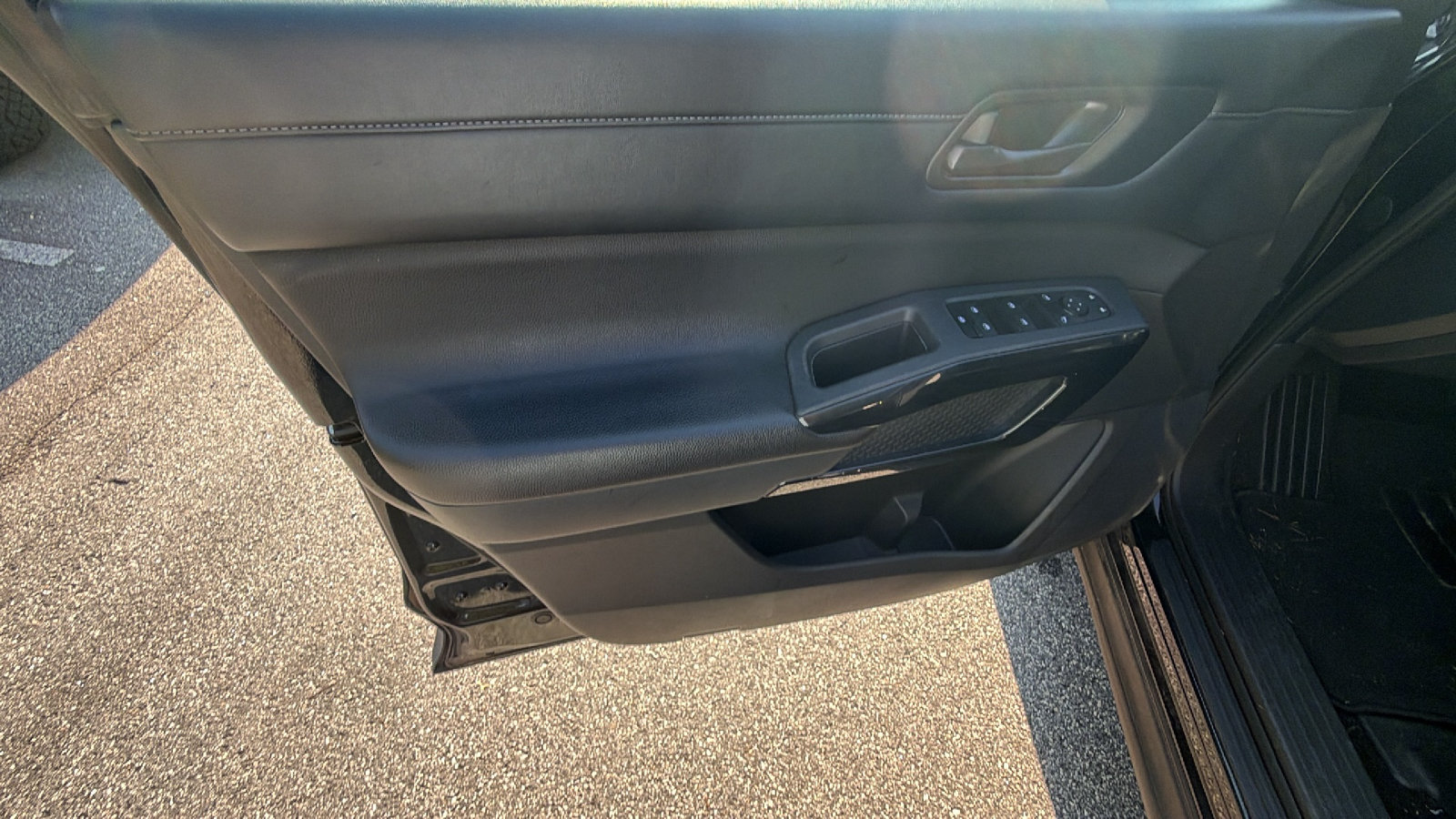 Used 2024 Nissan Pathfinder SV AWD/4WD image 14