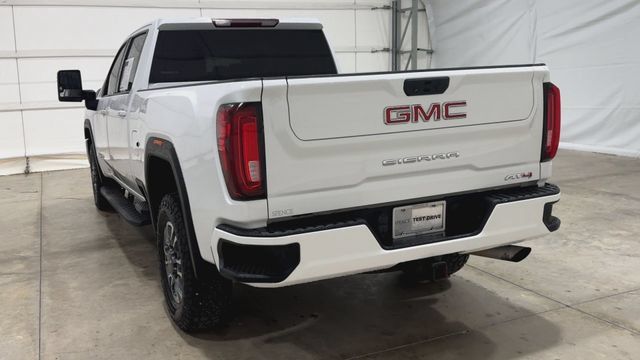 Used 2022 GMC Sierra 2500 AT4 AWD/4WD image 3